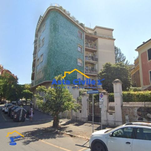 Appartamento in residenziale in Via del Giuba 19