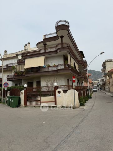 Appartamento in residenziale in Via della Rifiorita 33