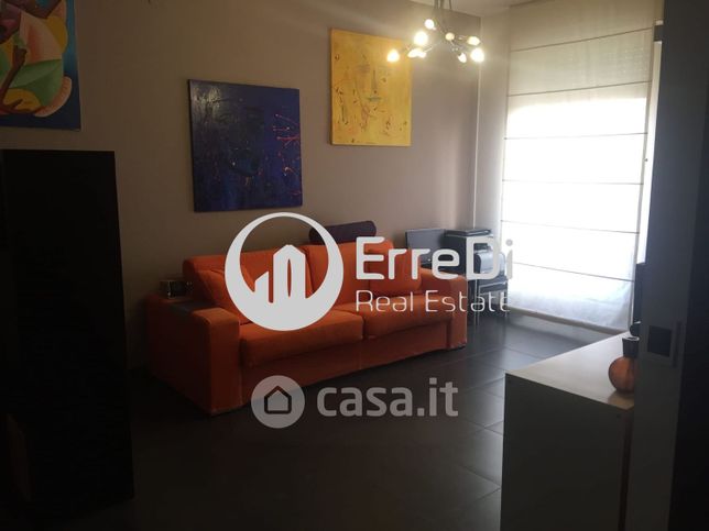 Appartamento in residenziale in Via Desenzano 14