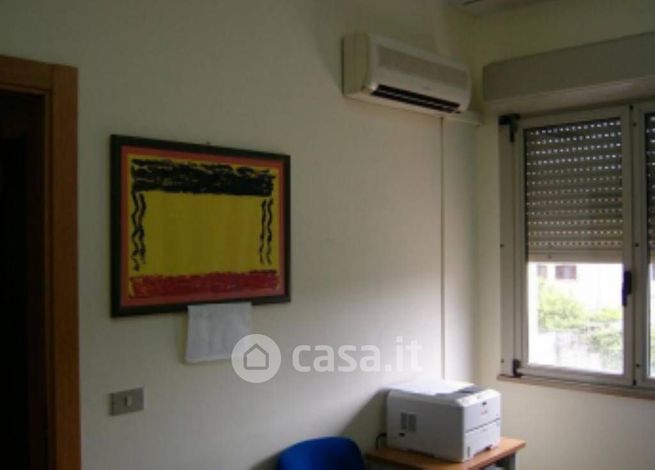 Ufficio in commerciale in Via Dalmazia