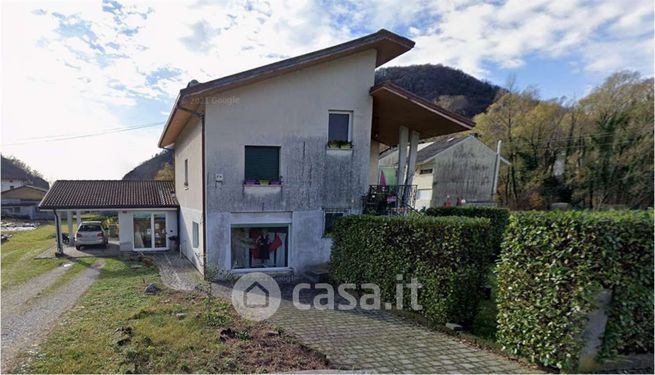 Casa indipendente in residenziale in Via del Molino 14