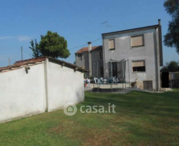 Casa indipendente in residenziale in Via Rosinella