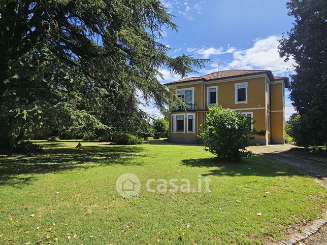 Villa in residenziale in Via Linificio Case Alte 22