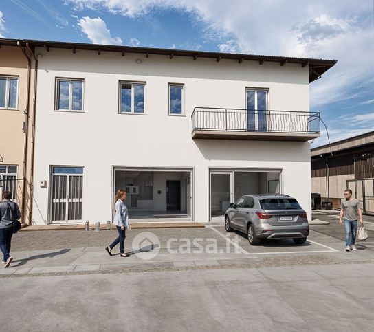 Capannone in commerciale in Via Lando Landucci 22