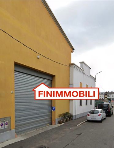 Capannone in commerciale in Via Piave