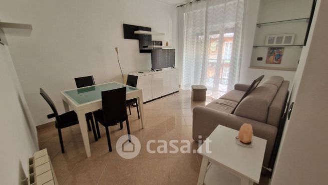 Appartamento in residenziale in Via degli Olivi