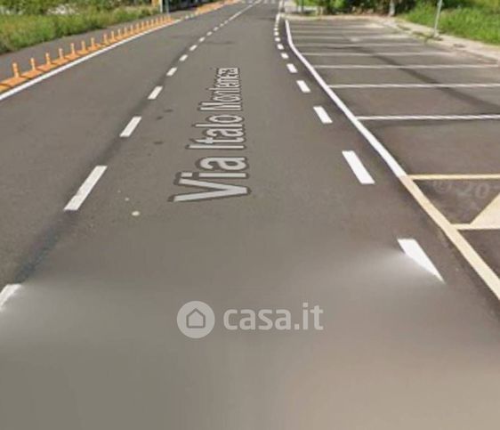 Terreno agricolo in commerciale in Via Italo Montemezzi