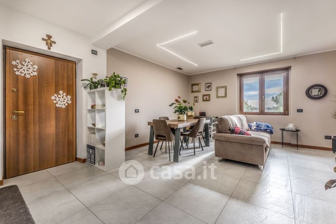 Appartamento in residenziale in Via Migliara 43