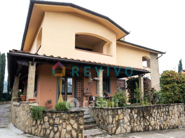 Villa in residenziale in Via Fausto Coppi