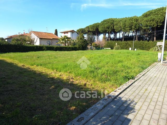 Terreno edificabile in residenziale in Via Camillo Benso Cavour Arena Metato