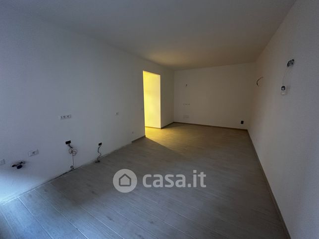 Appartamento in residenziale in Via Carlo Rolando