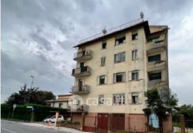 Appartamento in residenziale in Via Leone Serena