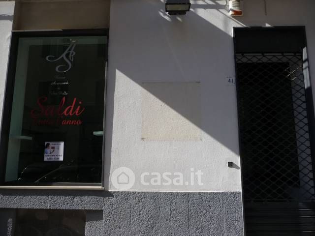 Negozio/locale commerciale in commerciale in Via pasubio 41