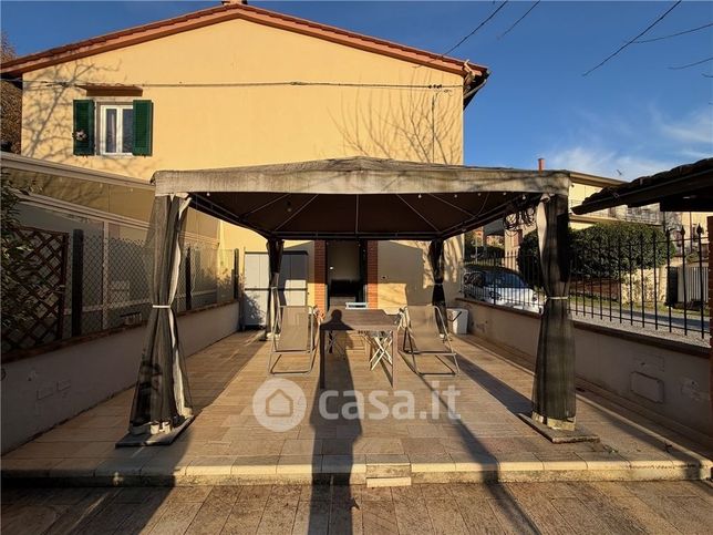 Appartamento in residenziale in Via Empolese