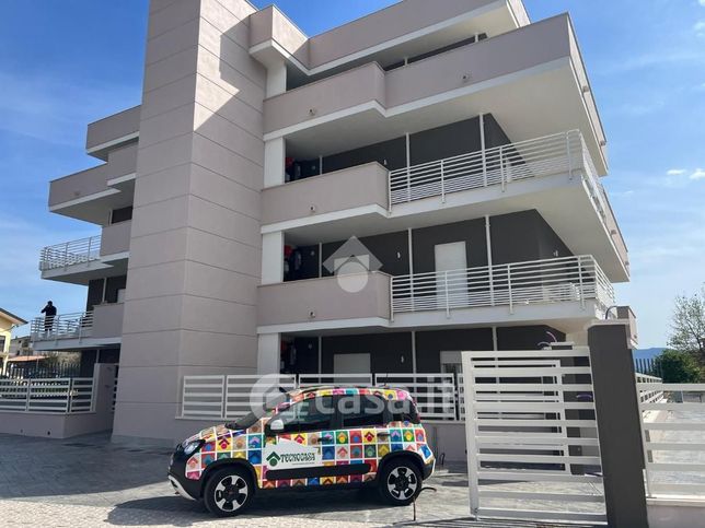 Appartamento in residenziale in Via Ausonia