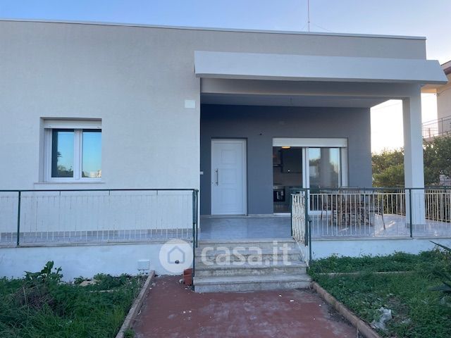Casa indipendente in residenziale in Via Gela 3
