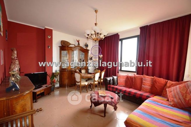 Appartamento in residenziale in Via Napoli