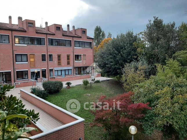 Appartamento in residenziale in Via Lago Misurina 6