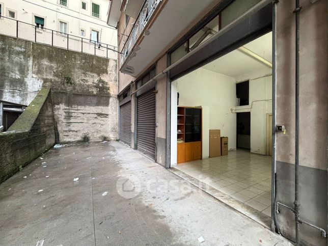 Box/posto auto in residenziale in Via Gelso 73