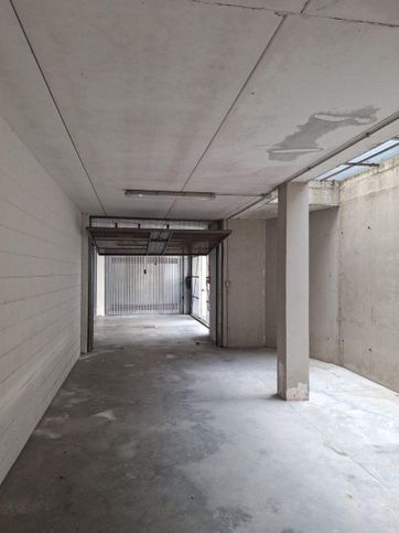 Box/posto auto in residenziale in Via Roma 50