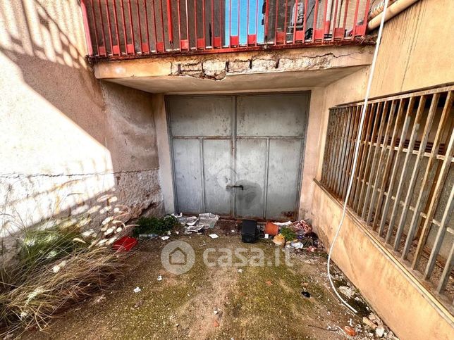 Garage/posto auto in residenziale in Via Conte Federico 178