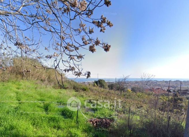 Terreno edificabile in residenziale in Strada Statale 16