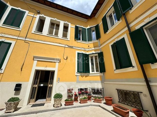 Appartamento in residenziale in Via Marruvio