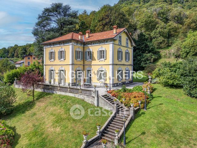 Villa in residenziale in 