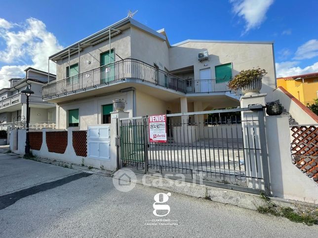 Appartamento in residenziale in Via Pietro Ebner 5