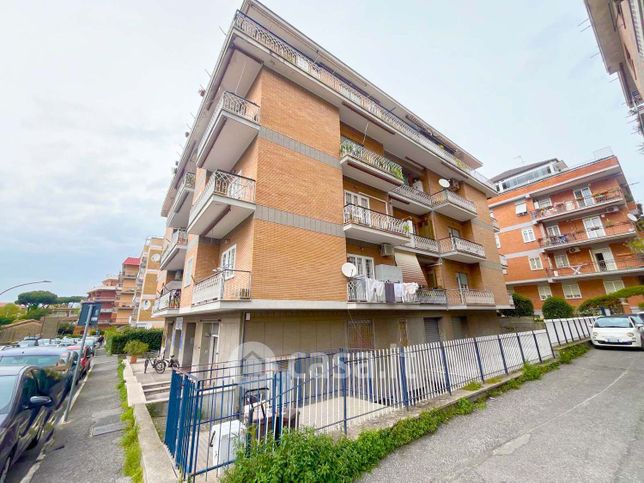 Appartamento in residenziale in Via Legione Partica 29