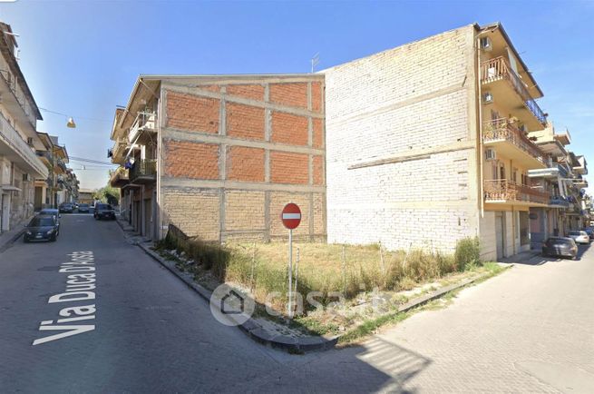 Terreno edificabile in residenziale in Via Duca D'Aosta