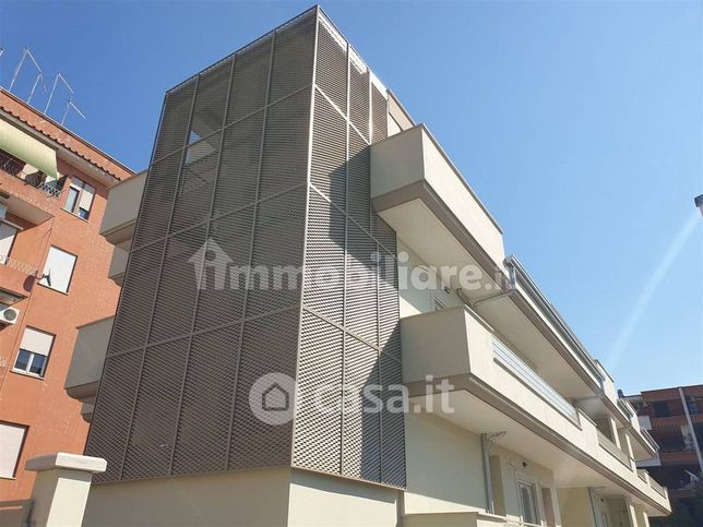 Appartamento in residenziale in Via Giuseppe Verdi 42