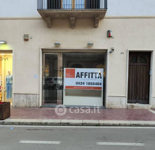 Ufficio in commerciale in Corso VI Aprile 170