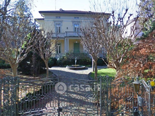 Villa in residenziale in Via Giacomo Limido 6