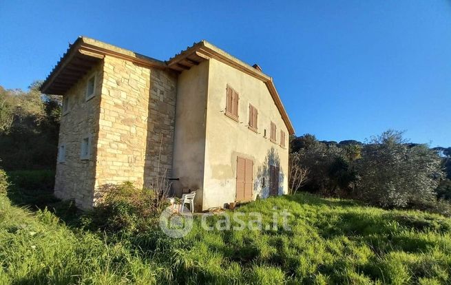 Rustico/casale in residenziale in 