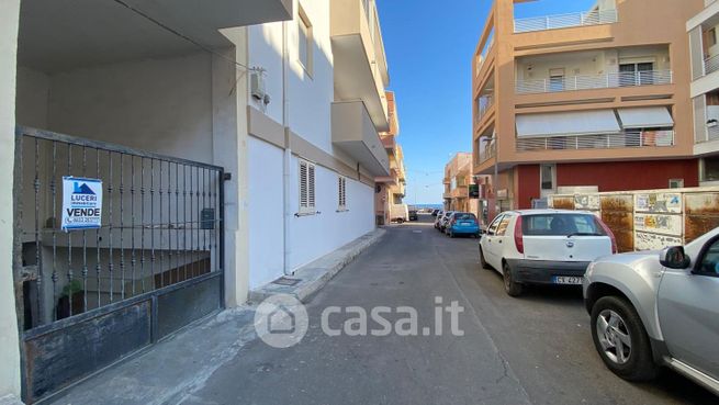Box/posto auto in residenziale in Via Castromediano 13
