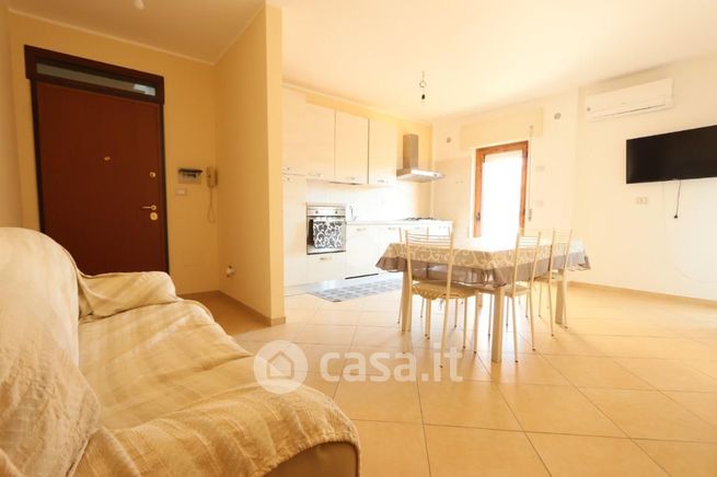Appartamento in residenziale in Via Nino Bixio 3