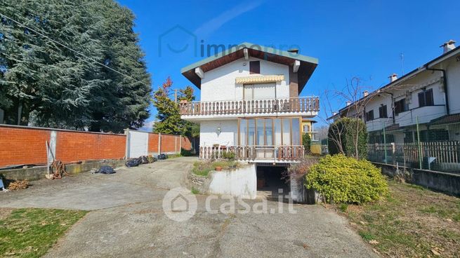 Villa in residenziale in Via Oglianico 29