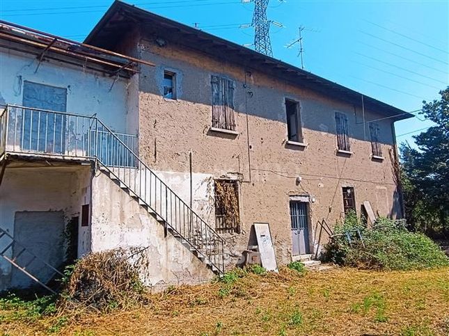 Rustico/casale in residenziale in Via Federico Palazzoli