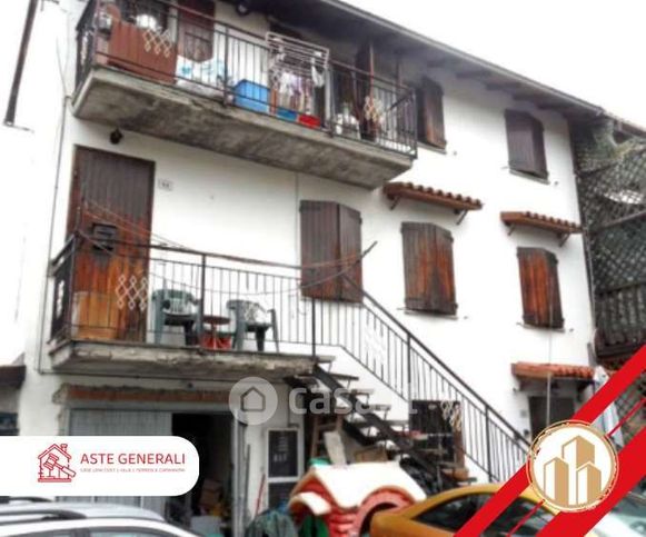 Appartamento in residenziale in Via Aia 6