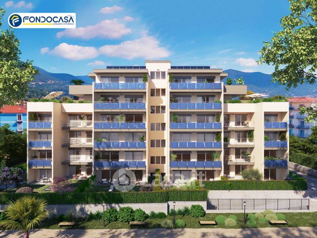 Appartamento in residenziale in Via Como 29