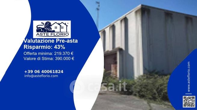 Capannone in commerciale in Via Isca della Botte