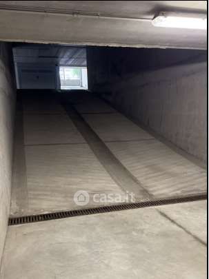 Box/posto auto in residenziale in Via Martiri della Libertà