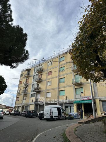 Appartamento in residenziale in Via Francesco Lamonica 4