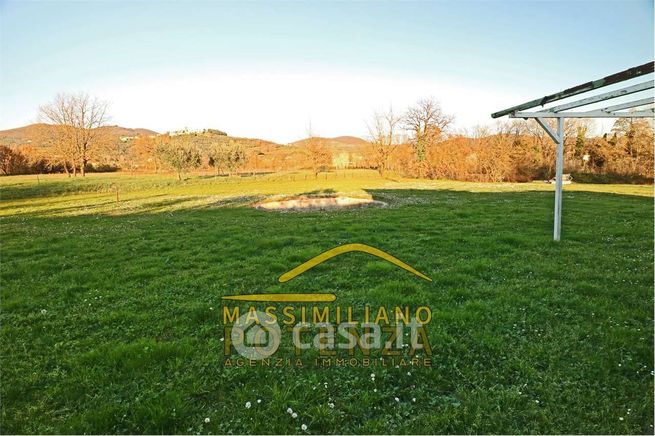 Terreno agricolo in commerciale in Via Fondi