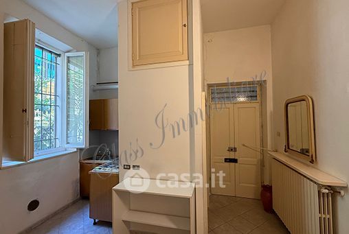 Appartamento in residenziale in Via Giovanni Arrivabene