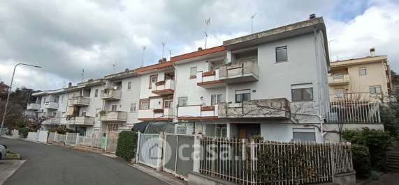 Appartamento in residenziale in Via Don Mario Zuccante 65