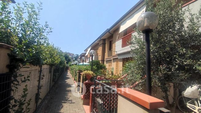 Appartamento in residenziale in Via Macchia