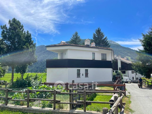 Villa in residenziale in Frazione Thovex 3