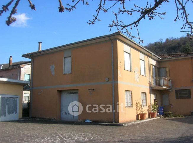 Appartamento in residenziale in Via Salaria per l'Aquila 150